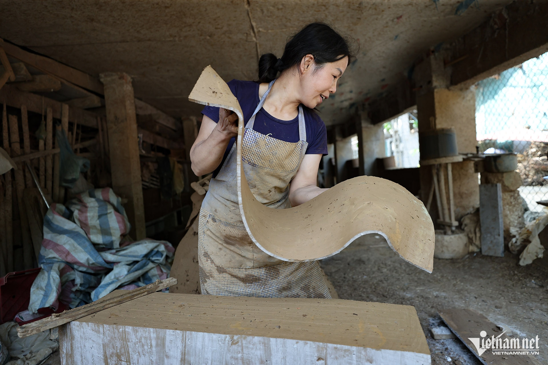 W-Làng nghề ngói âm dương Lũng Rì 8.jpg