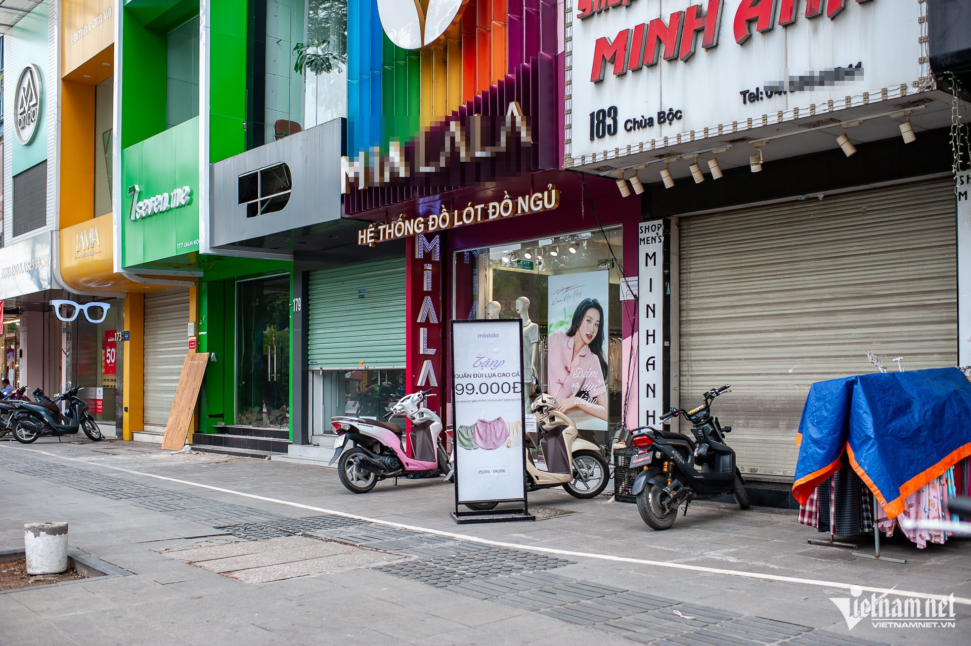 hanoi shops12.jpg