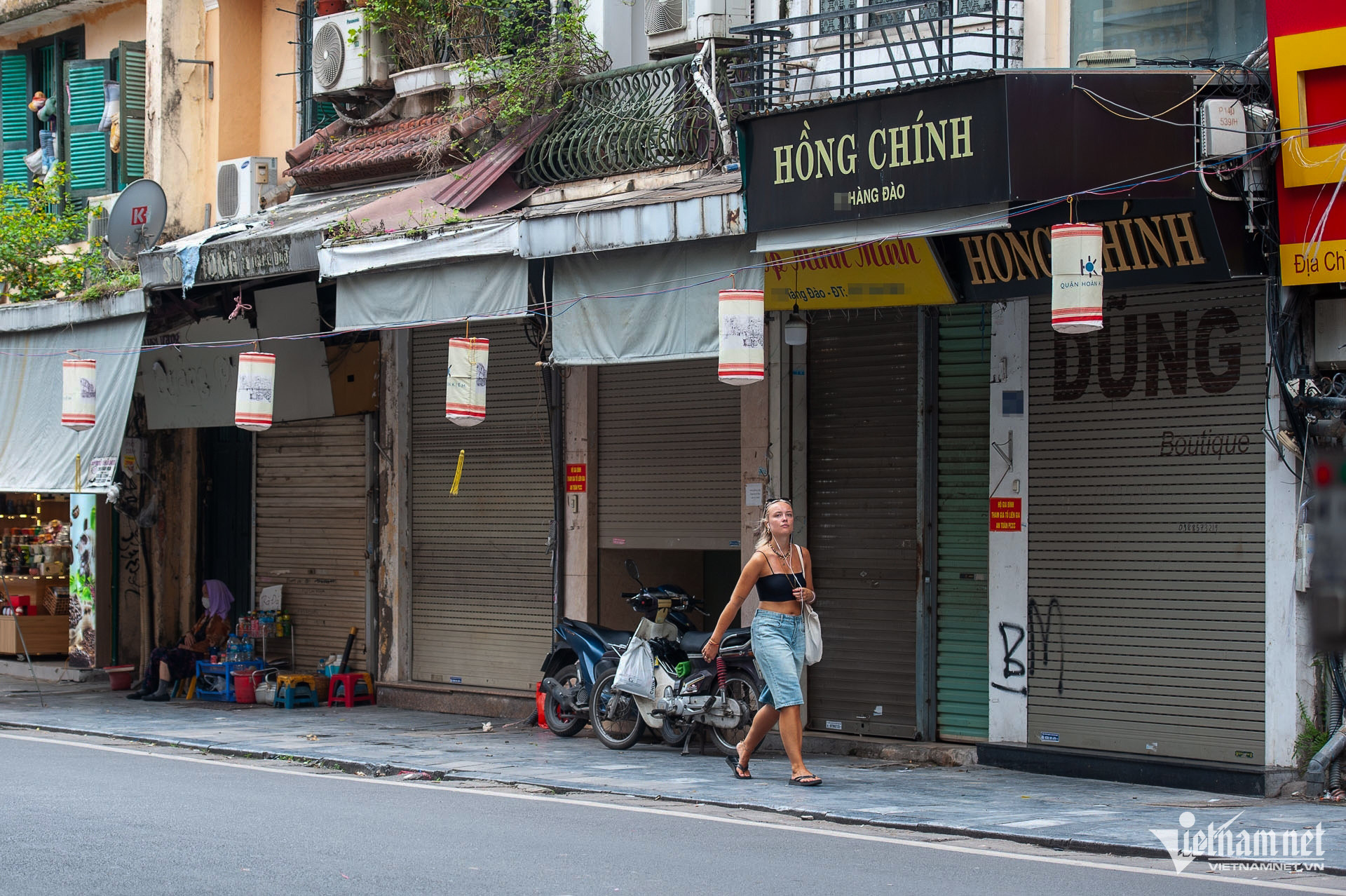 hanoi shops3.jpg