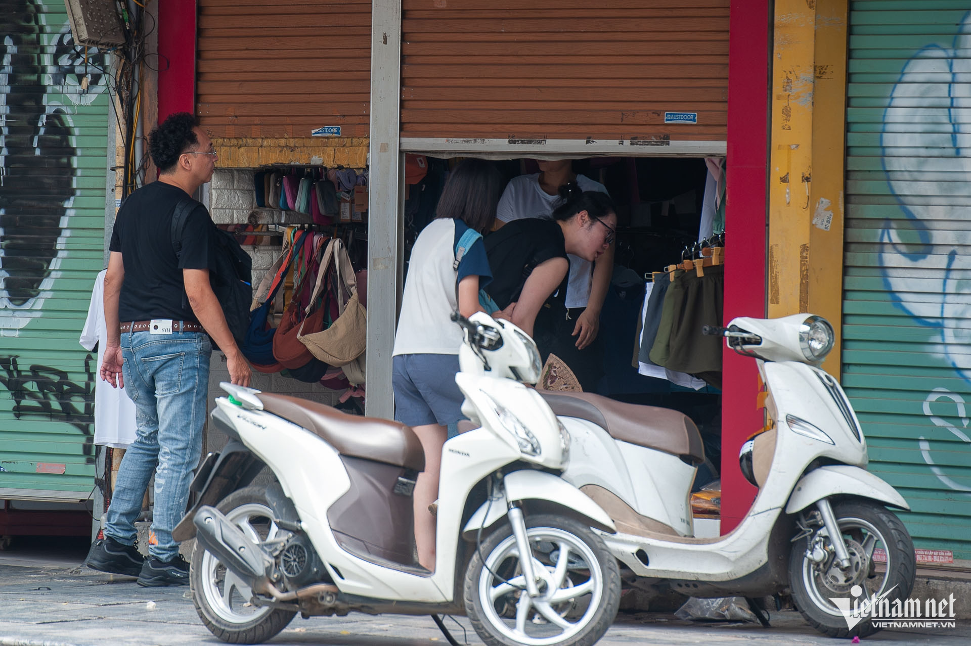 hanoi shops9.jpg