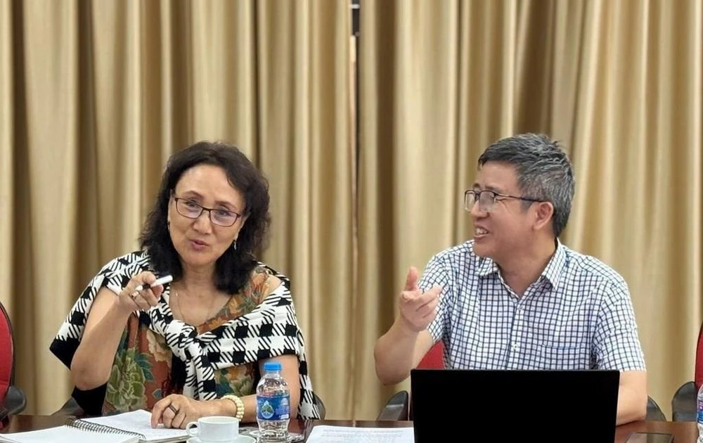 Vietnam, US seek ways to boost fruit trading