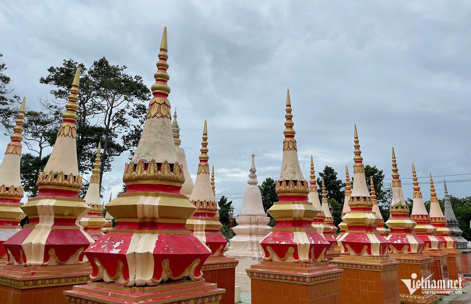 W-chùa xiêm cán 9.jpg