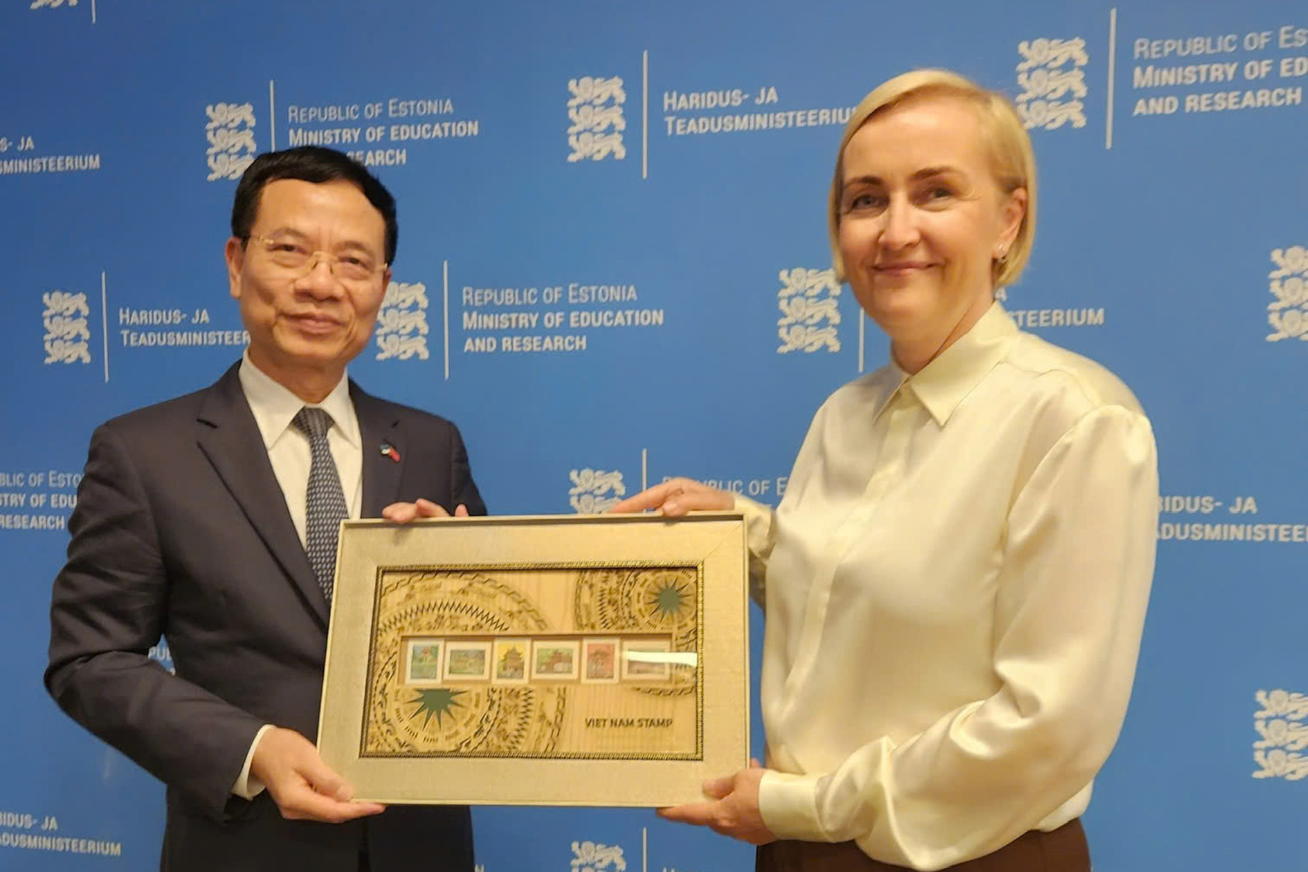 Hợp tác Việt Nam.jpg