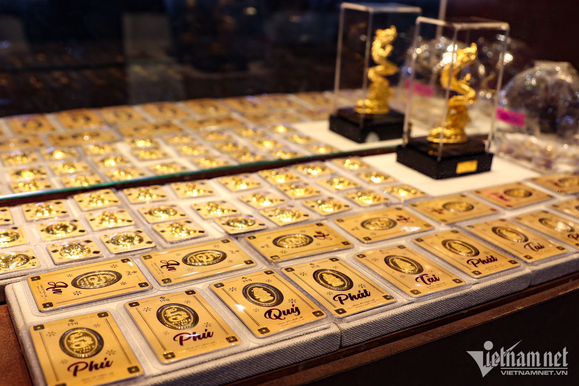 gold market PhuQuy.jpg