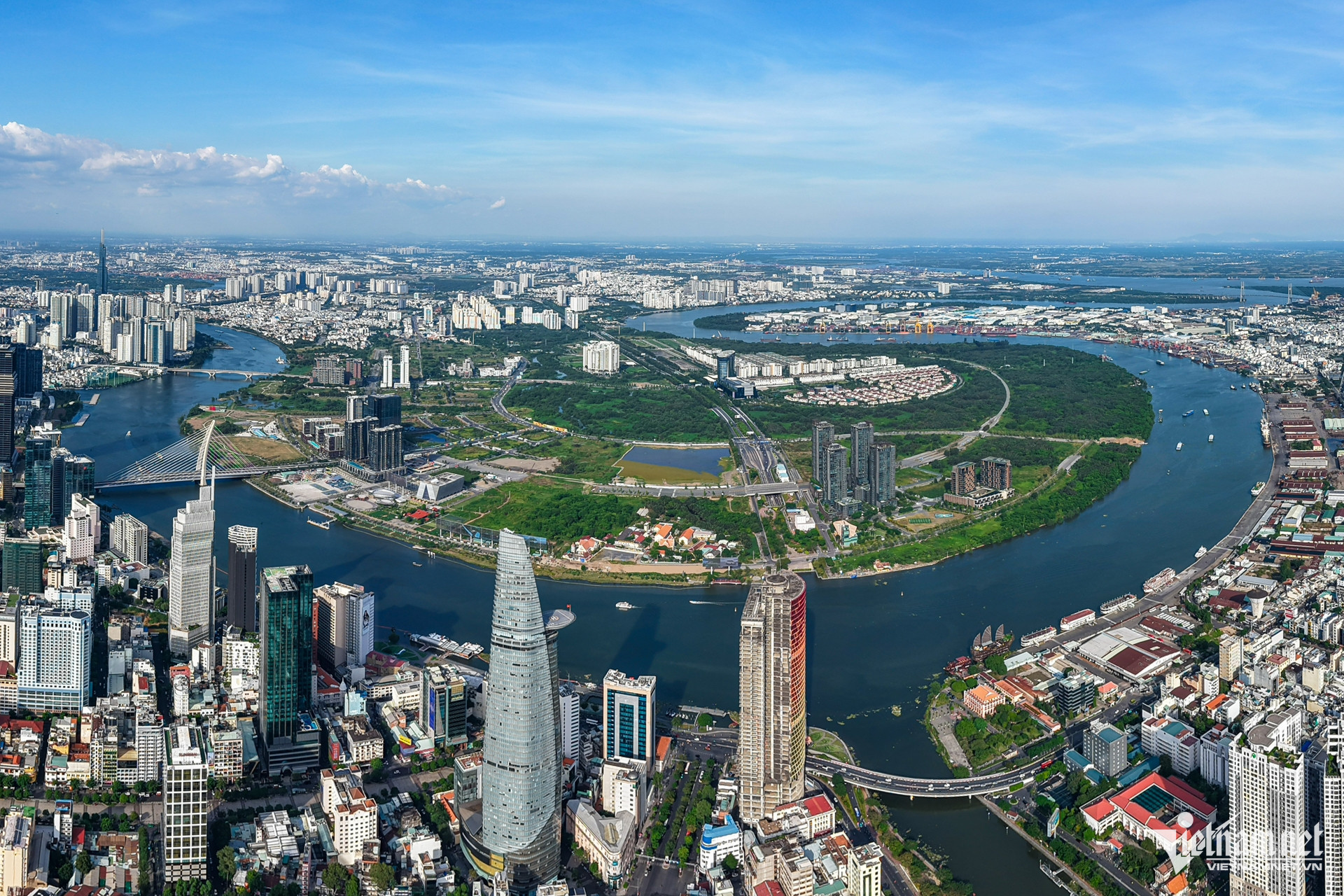 hinh su hoa Nguyen Hue.jpg