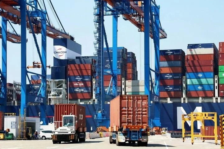 Vietnam posts 4.67 billion USD in five-month trade surplus