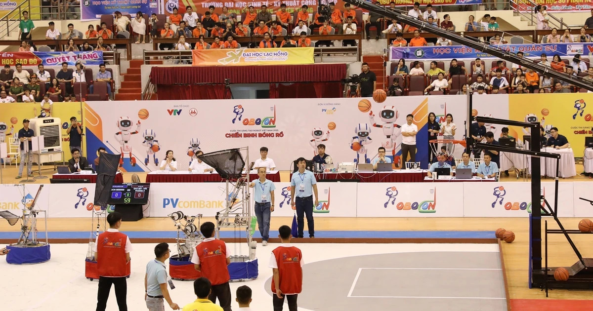 Final round of Vietnam Robocon 2025 kicked off with 32 participating teams