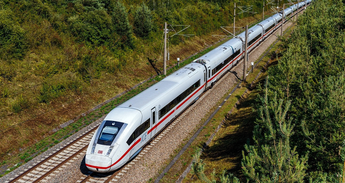 Private alliance proposes $100B for Vietnam high-speed rail with free rides
