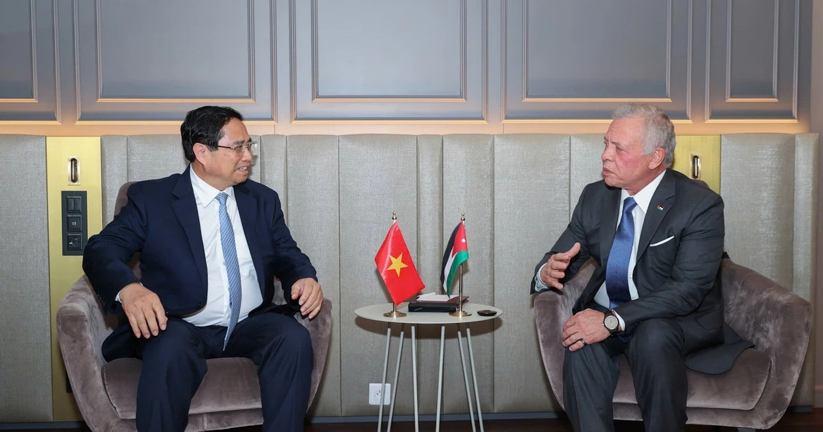 Vietnamese PM meets with Jordanian King on UNOC 3 sidelines