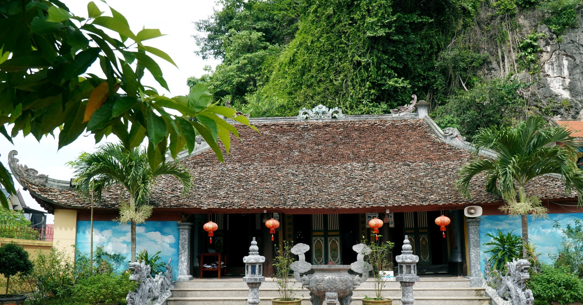 Ancient Vom Pagoda shelters Vietnam’s largest cliff-carved Buddha