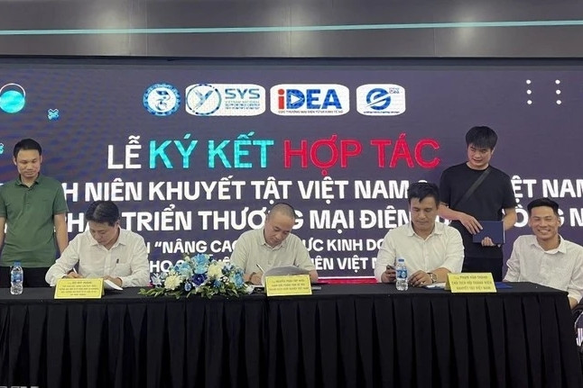 Empowering people with disabilities through digital skills training