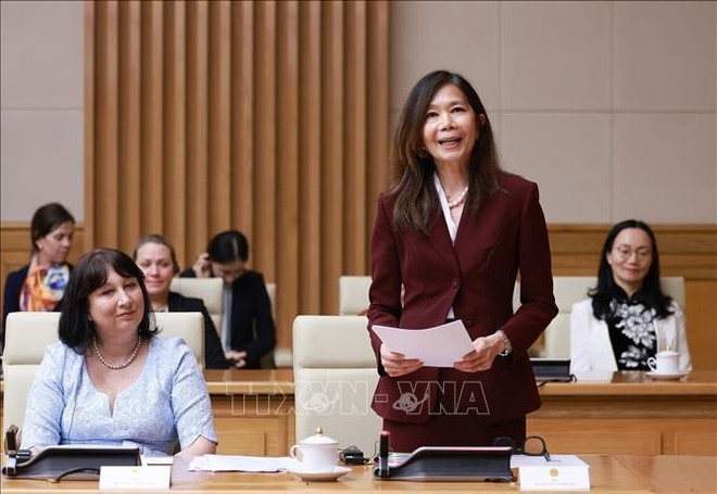 UN Resident Coordinator in Vietnam Pauline Tamesis speaks at the meeting. (Photo: VNA)
