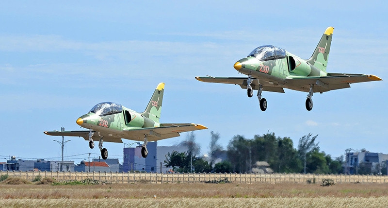 30 military aircraft to perform flyover on Vietnam’s 80th National Day