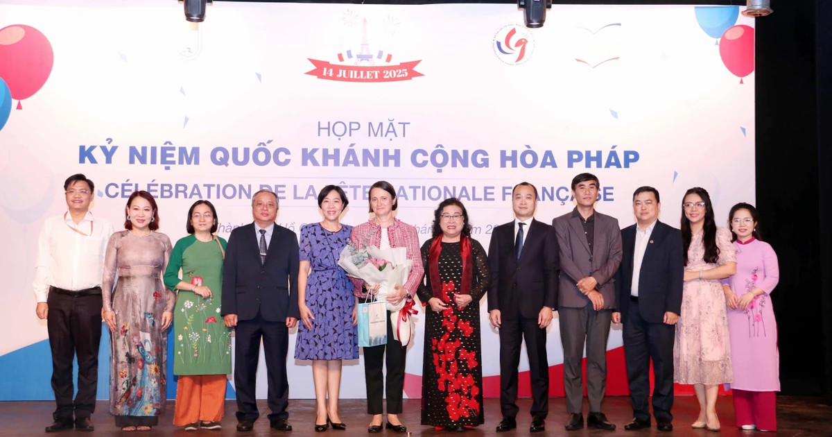 HCM City gathering marks Bastille Day of France