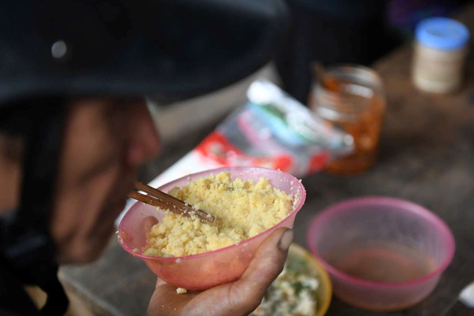 a6Đến phiên chợ Lùng Phình thưởng .jpg