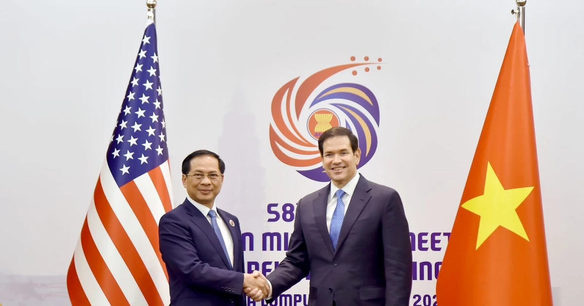 Vietnamese Deputy PM, FM meets with US, EC, UK officials in Malaysia