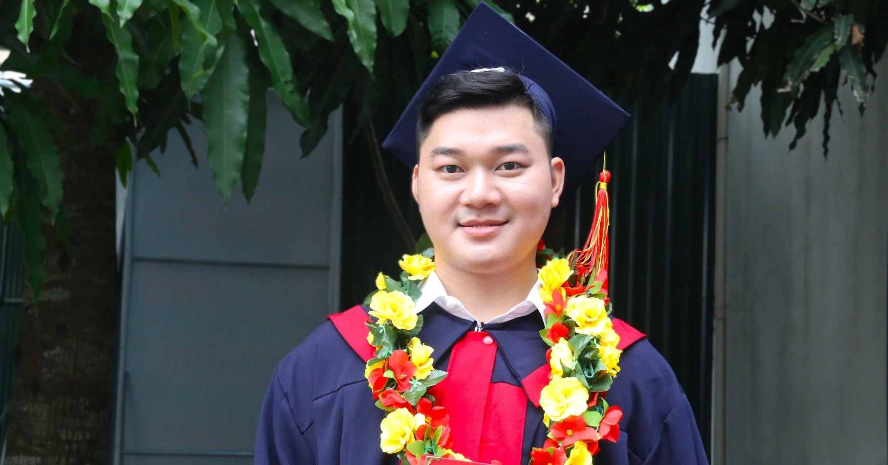 From remote village to valedictorian: Ha Nhi student conquers 600km journey