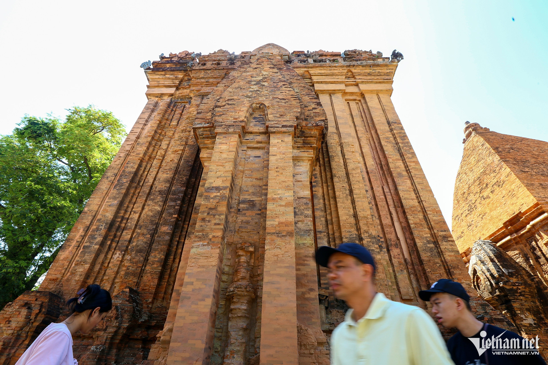 thap ba ponagar5.jpg