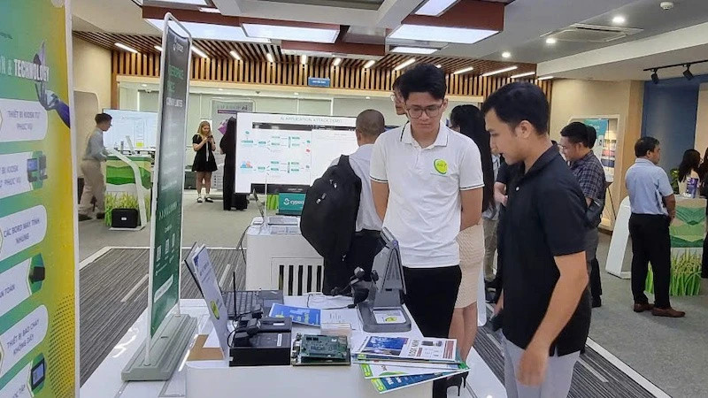 Vietnam updates 2025 growth scenario as economy expands 7.52% in H1