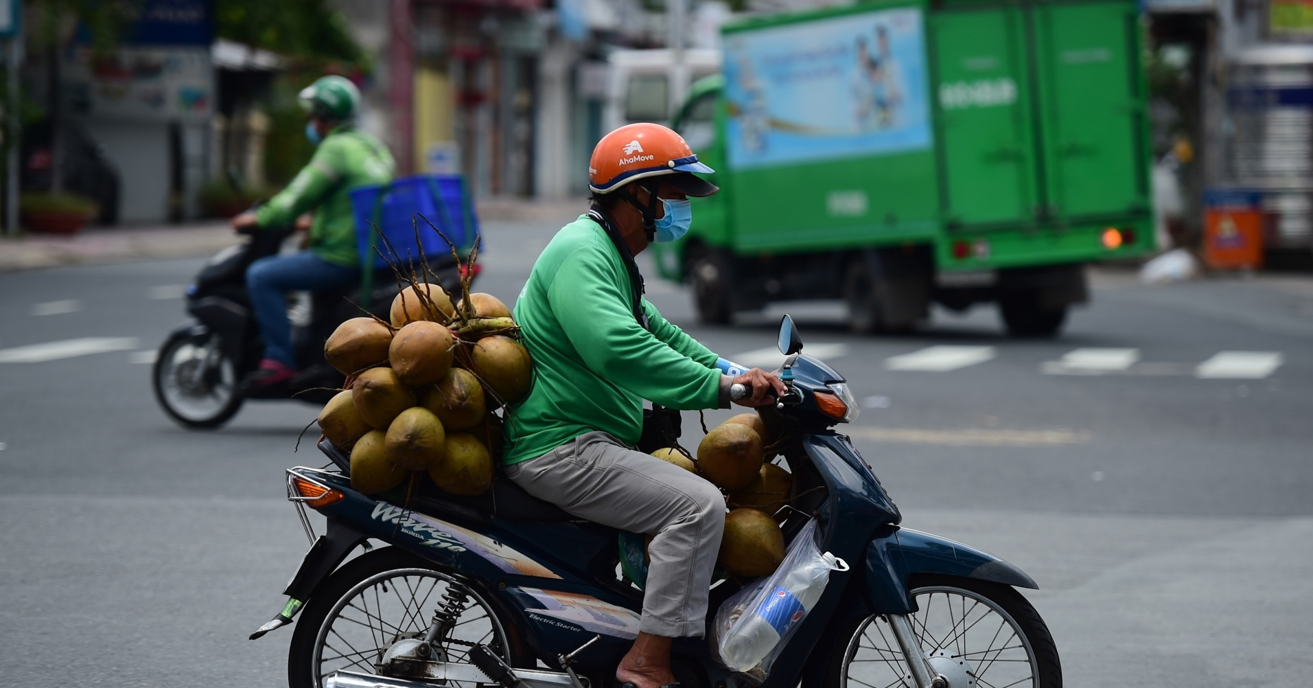 400,000 gas-powered motorbikes in HCM City set to go electric
