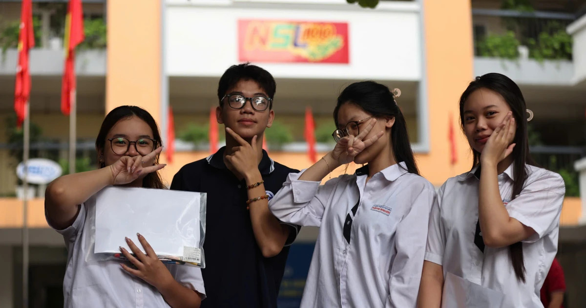 Vietnam announces 2025 high school graduation exam results