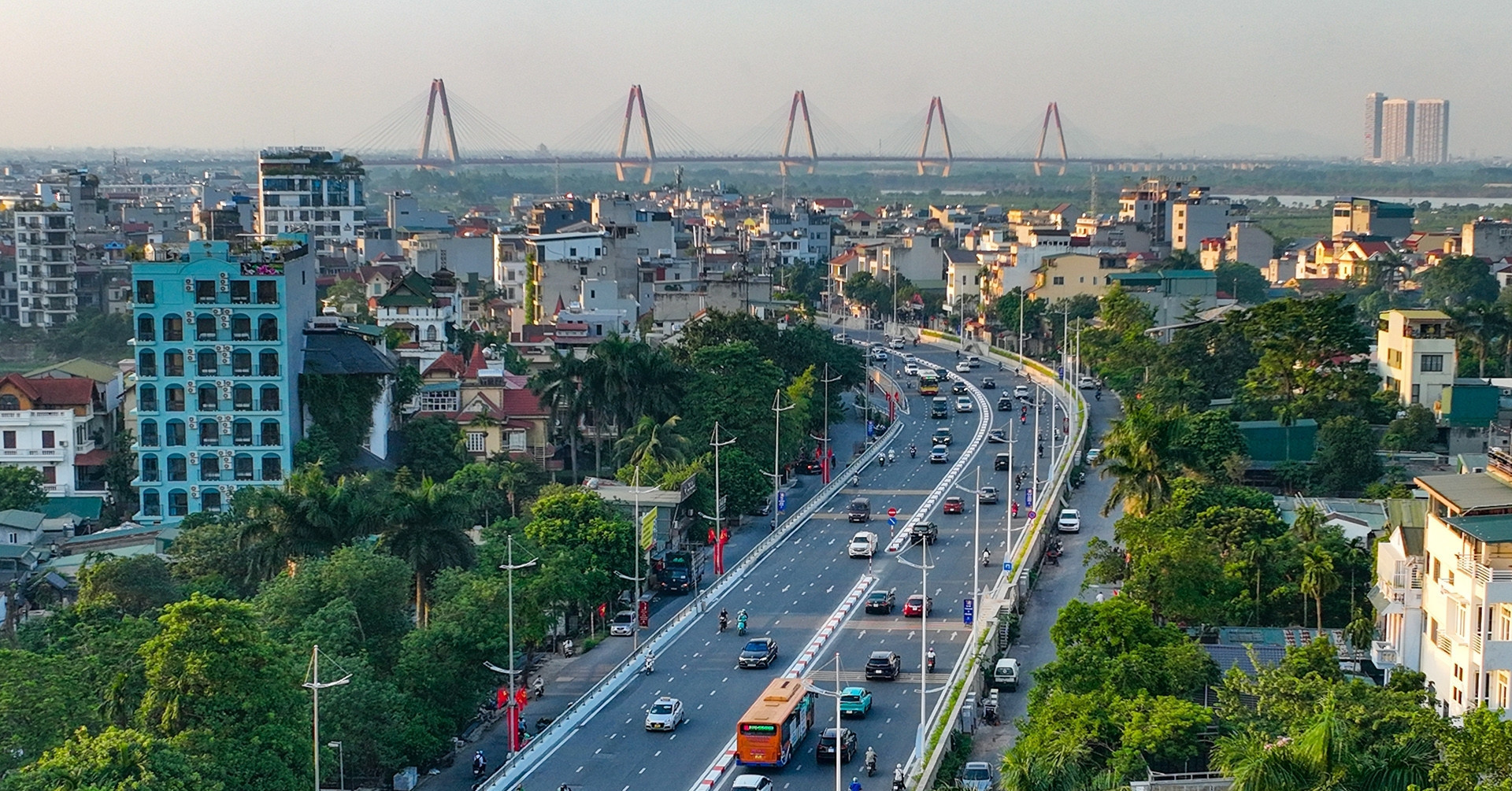 Electric shift in Hanoi stirs hope, caution amid traffic and pollution crisis