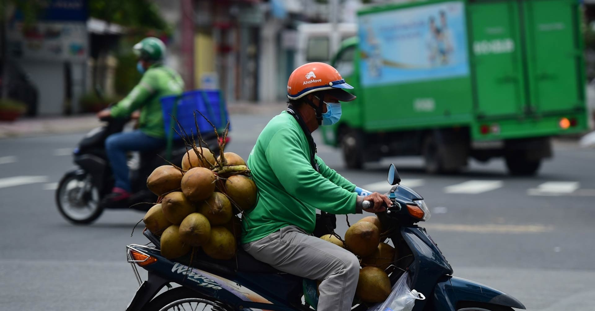 HCM City considers EV loans as it eyes full electric transition