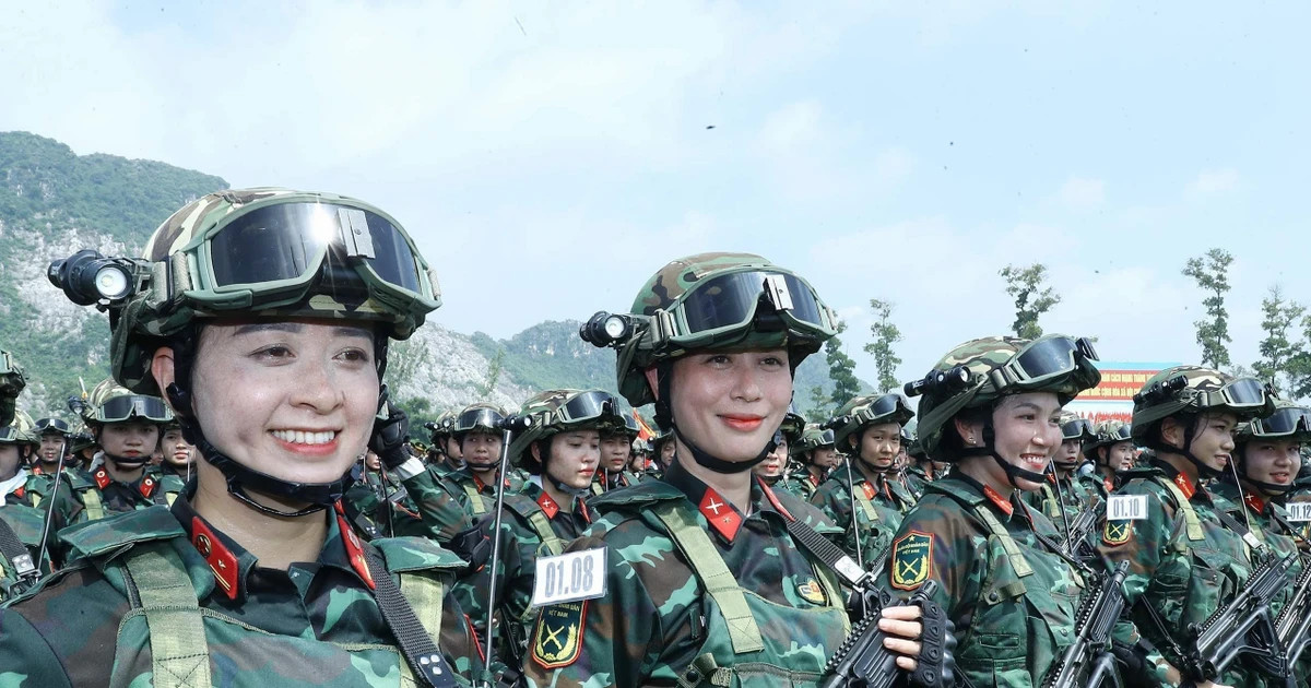 Military, police forces join first rehearsal for 80th National Day celebration