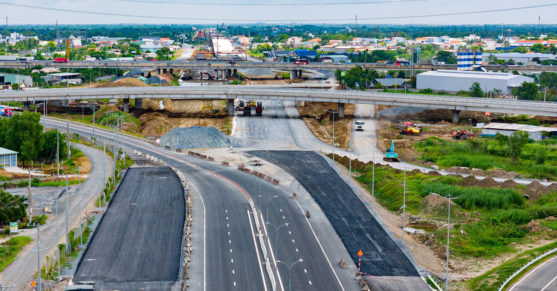 Vietnam forms 8 task forces to tackle economic bottlenecks
