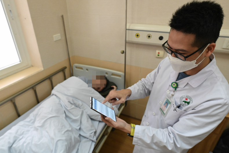 Doctors shouldn’t bear the costs of patients’ hospital bills