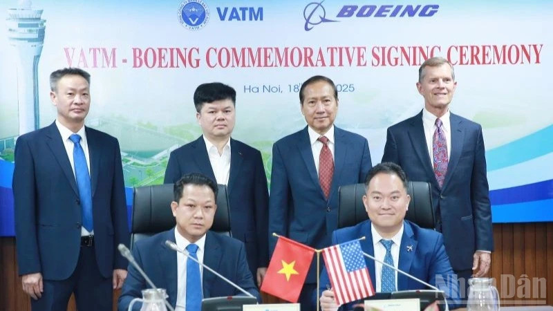 Vietnam partners with Boeing to modernize national air traffic systems