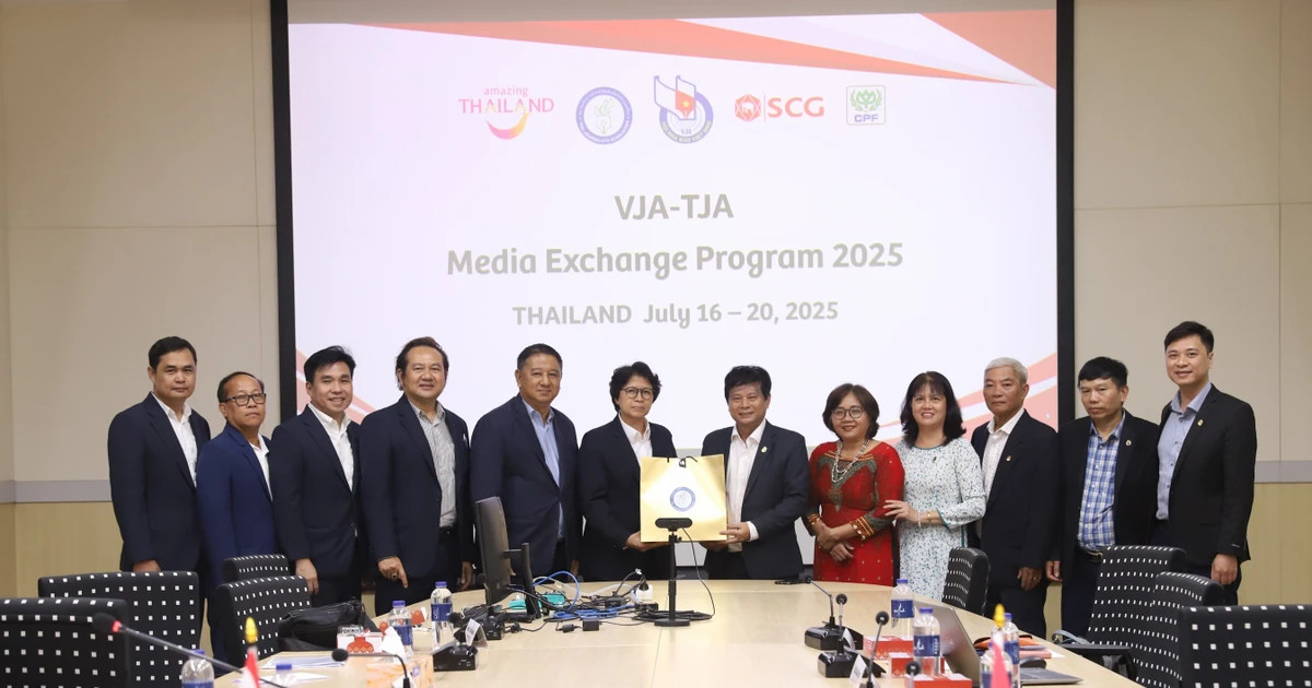 Vietnamese, Thai journalists enhance collaboration