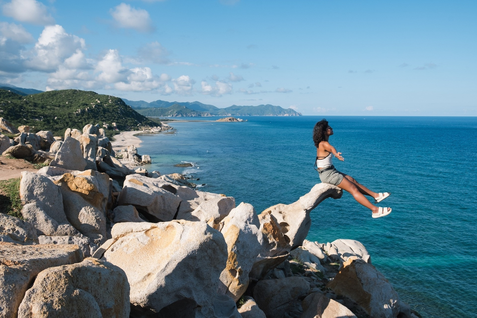 Woman travels for 1 year, takes short-term jobs, discovers newfound strength
