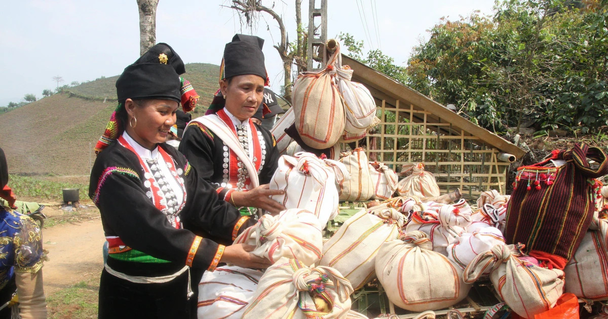 Xen Cung: The sacred celebration of the Kho Mu