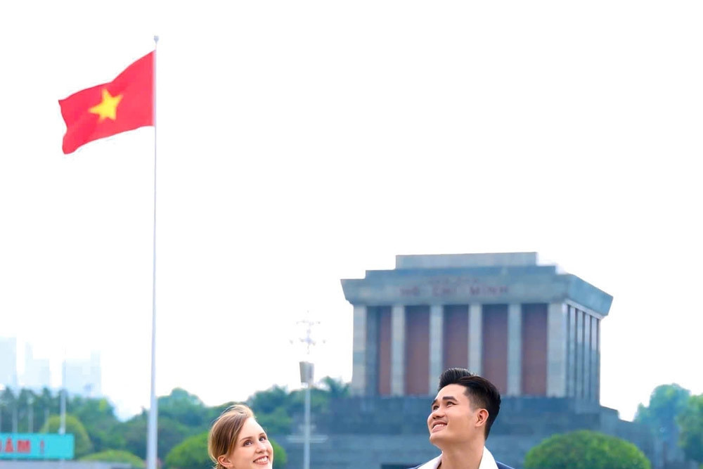 Finnish bride of groom from Ha Tinh praised for beauty