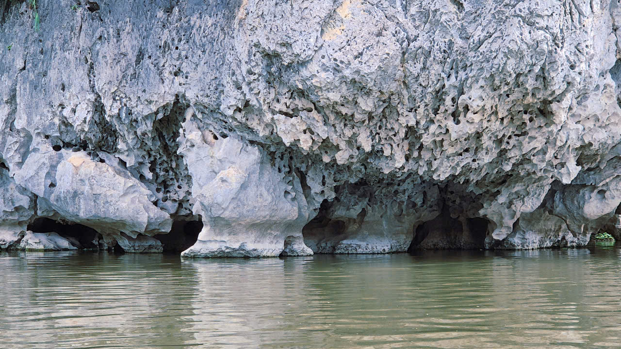 Đầm Vân Long 15.jpg