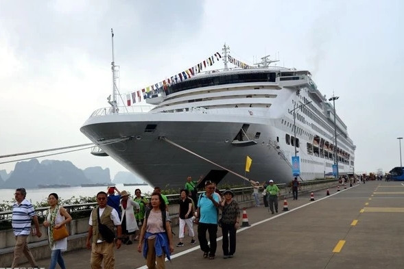 Vietnam improves visa policy to boost tourism competitiveness