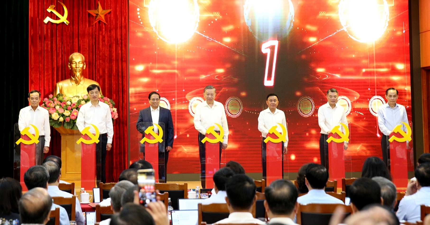 Vietnam unveils three digital platforms to monitor Resolution 57 rollout
