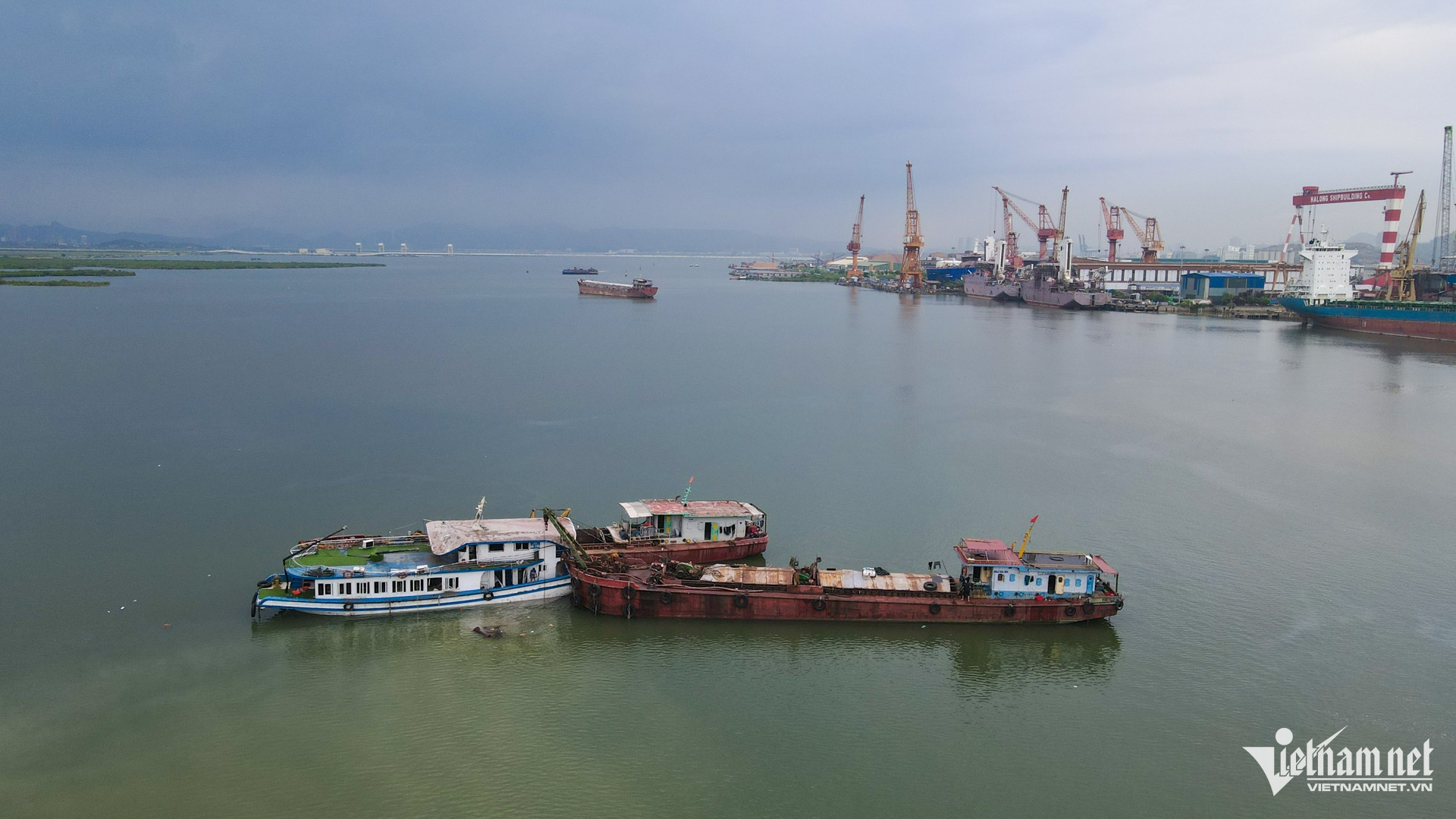 ha long.jpg