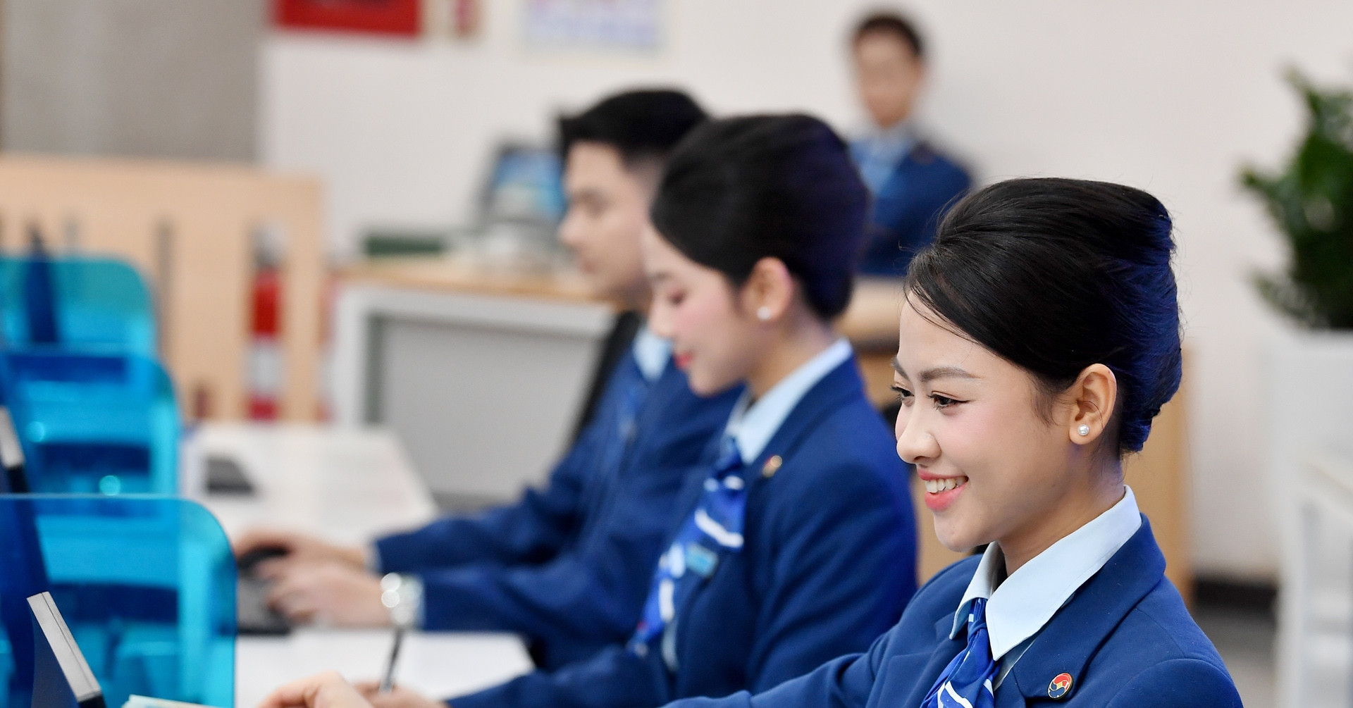 Vietnam banks reveal soaring H1 profits, NCB leads surge