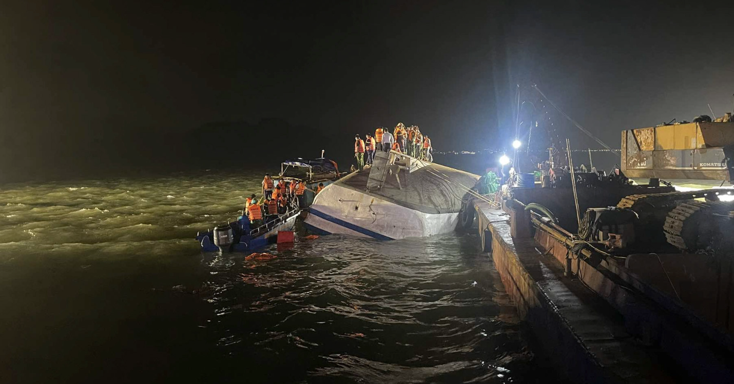 Ha Long Bay boat tragedy: A tourist trip turns into disaster