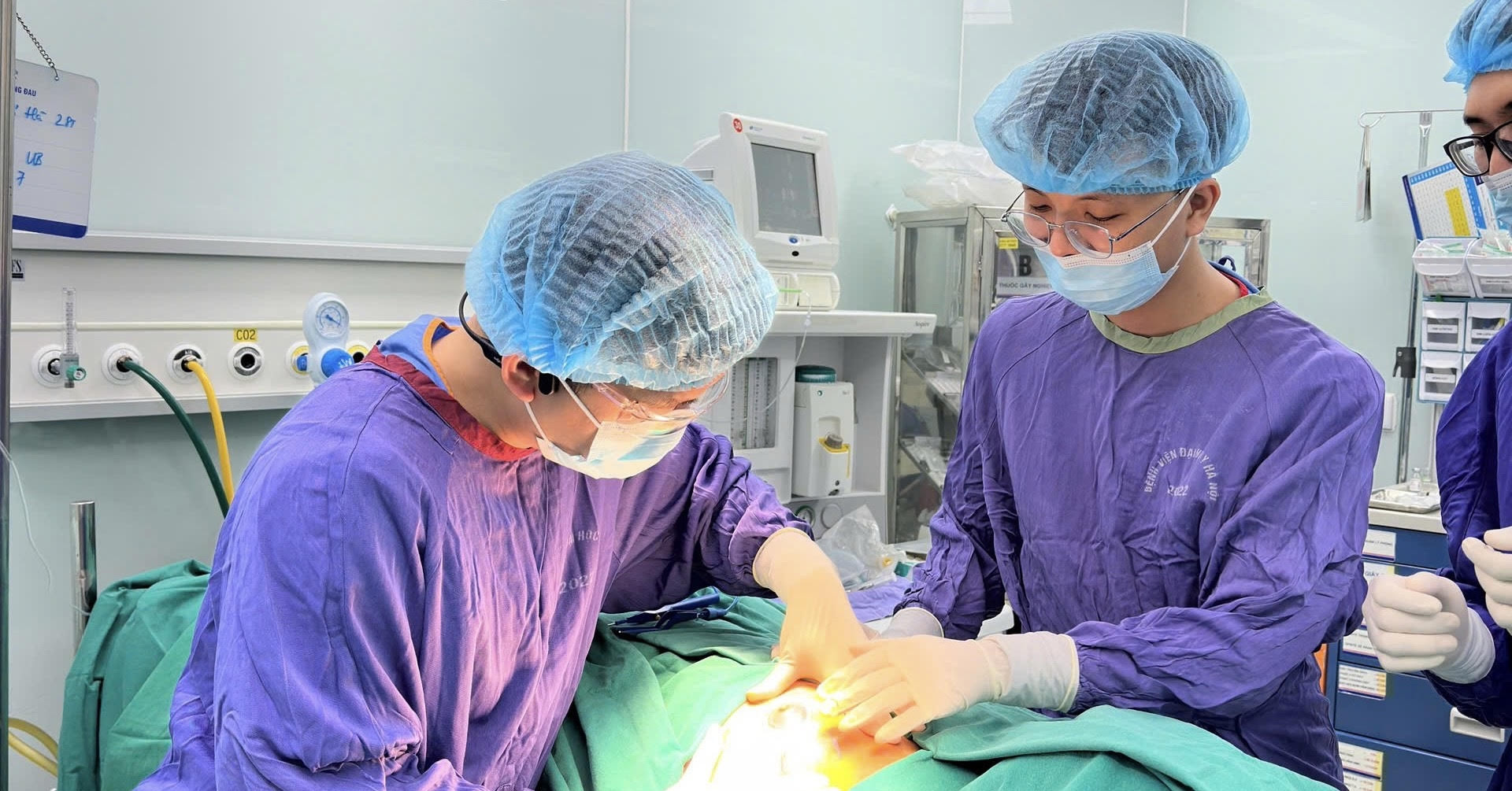 Vietnam to train 15,000 healthcare workers in AI by 2026