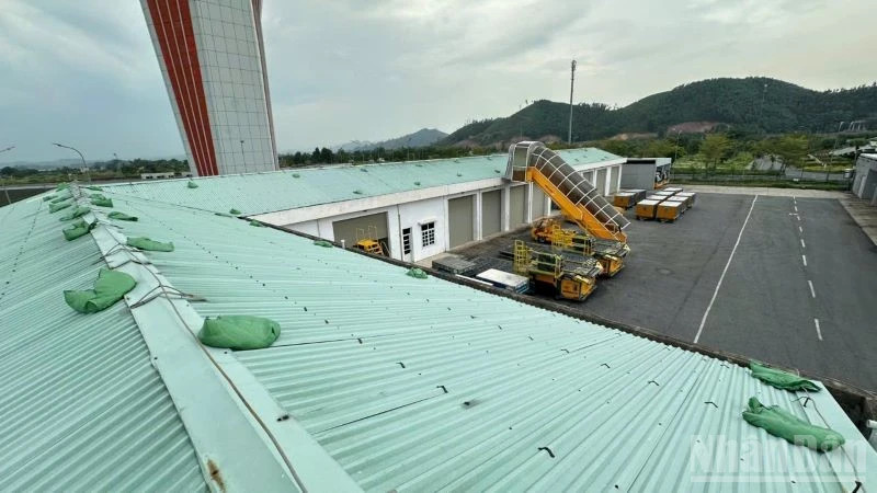 Flights resume at Van Don and Cat Bi airports after storm delay