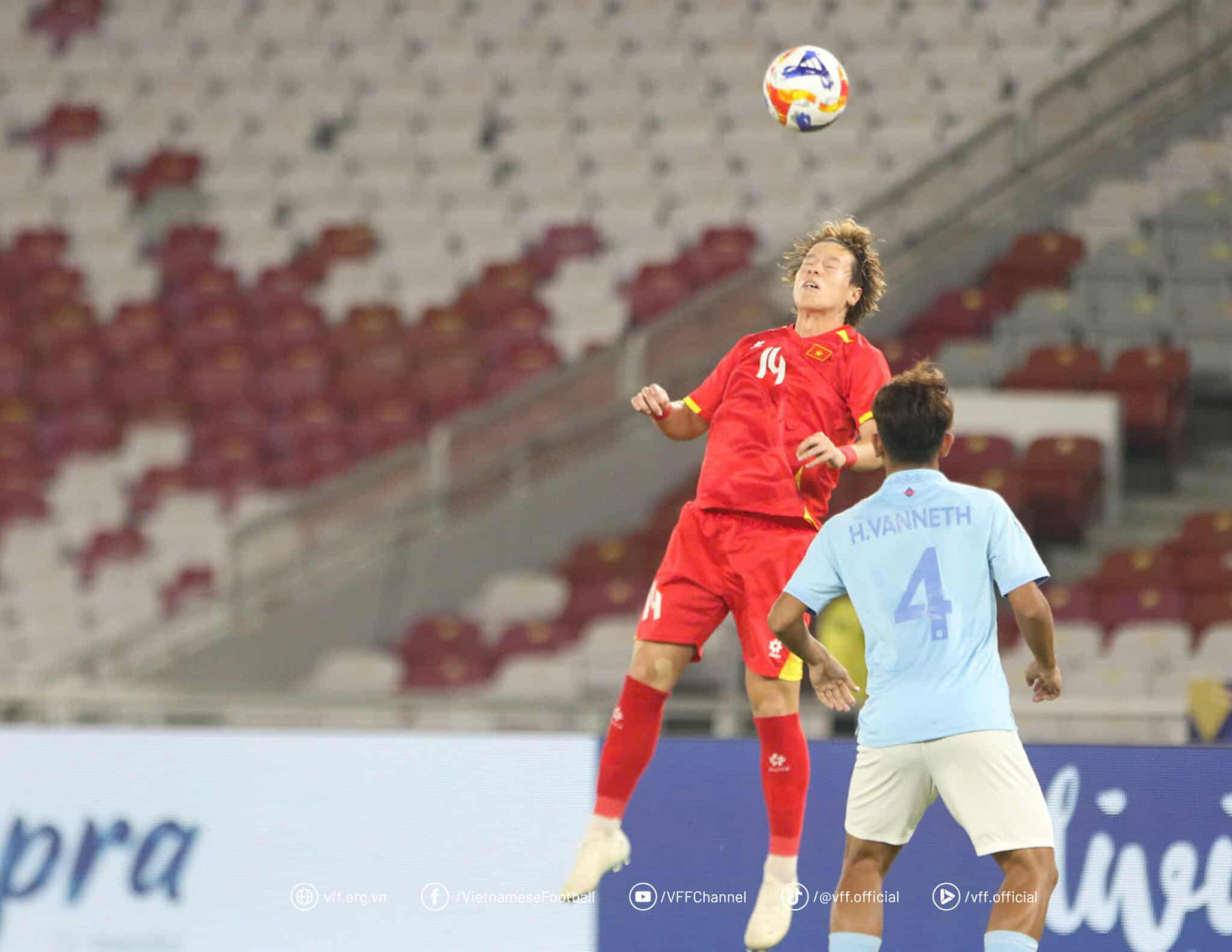 u23 viet nam vs capuchia 5.jpg