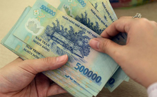 Is a monthly minimum wage of VND5 million enough to live in Hanoi, HCMC?