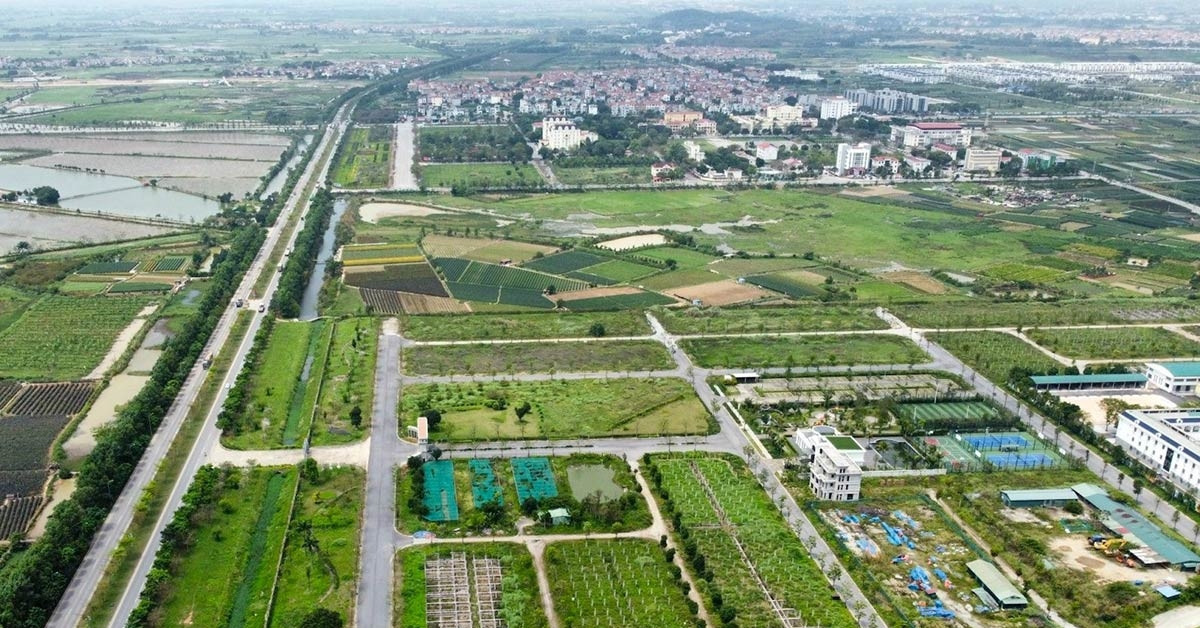 What defines a fair land price in Vietnam's new era?