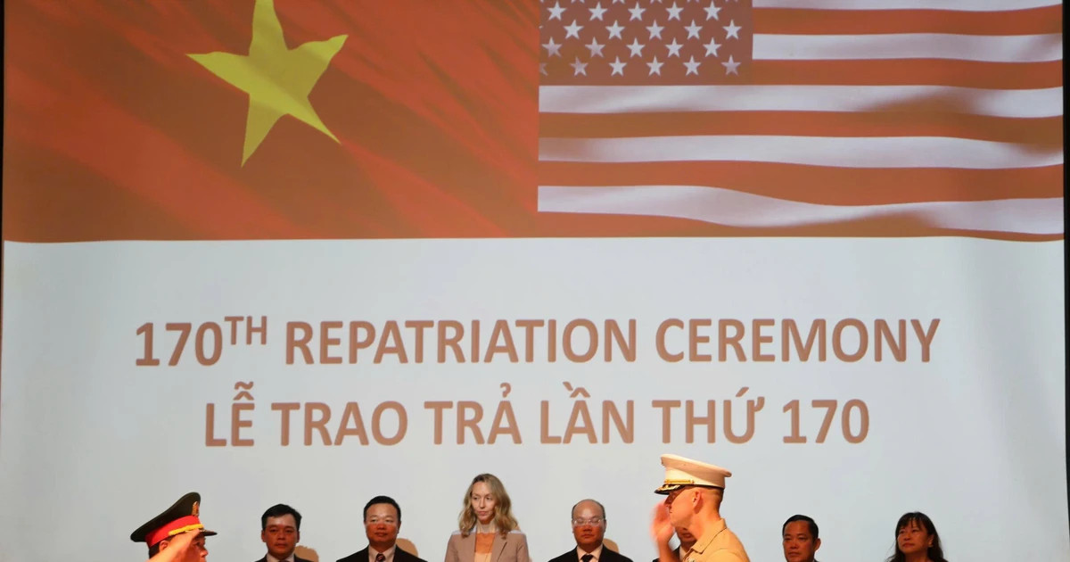 Vietnam hands over remains of three US servicemen at Da Nang ceremony