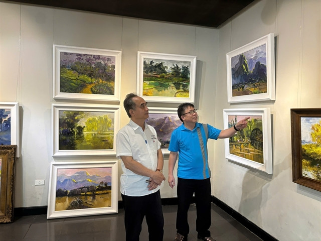 Painter preserves childhood memories in artwork