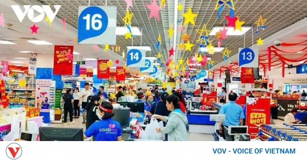 Inflation stays low in Vietnam, but external risks loom, warn experts