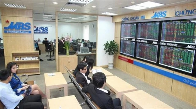 Securities firms hike fees amid new VAT rules